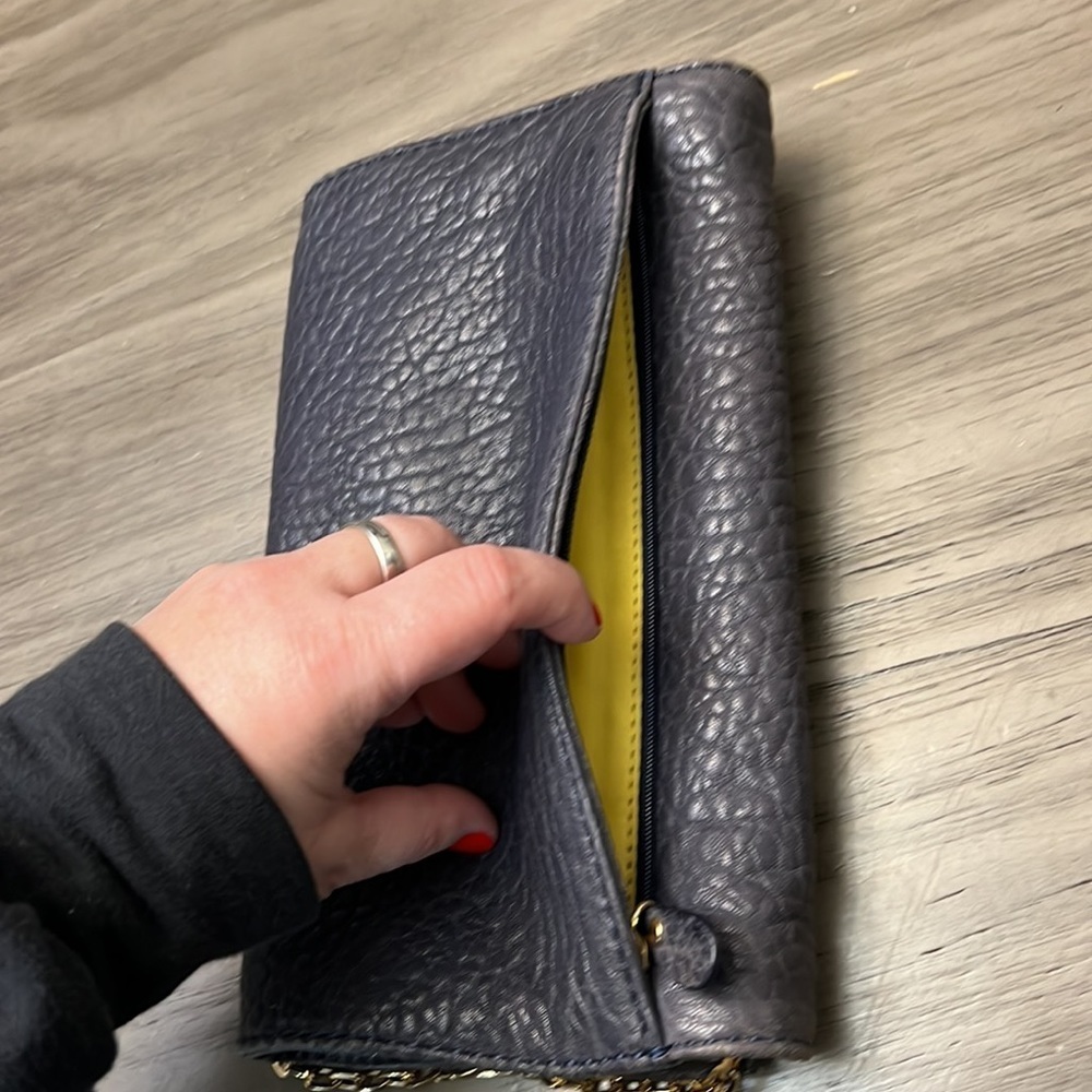 ANTONIO MELANI LEATHER GRAY ENVELOPE CLUTCH WITH GOLD CHAIN - Picture 8 of 14